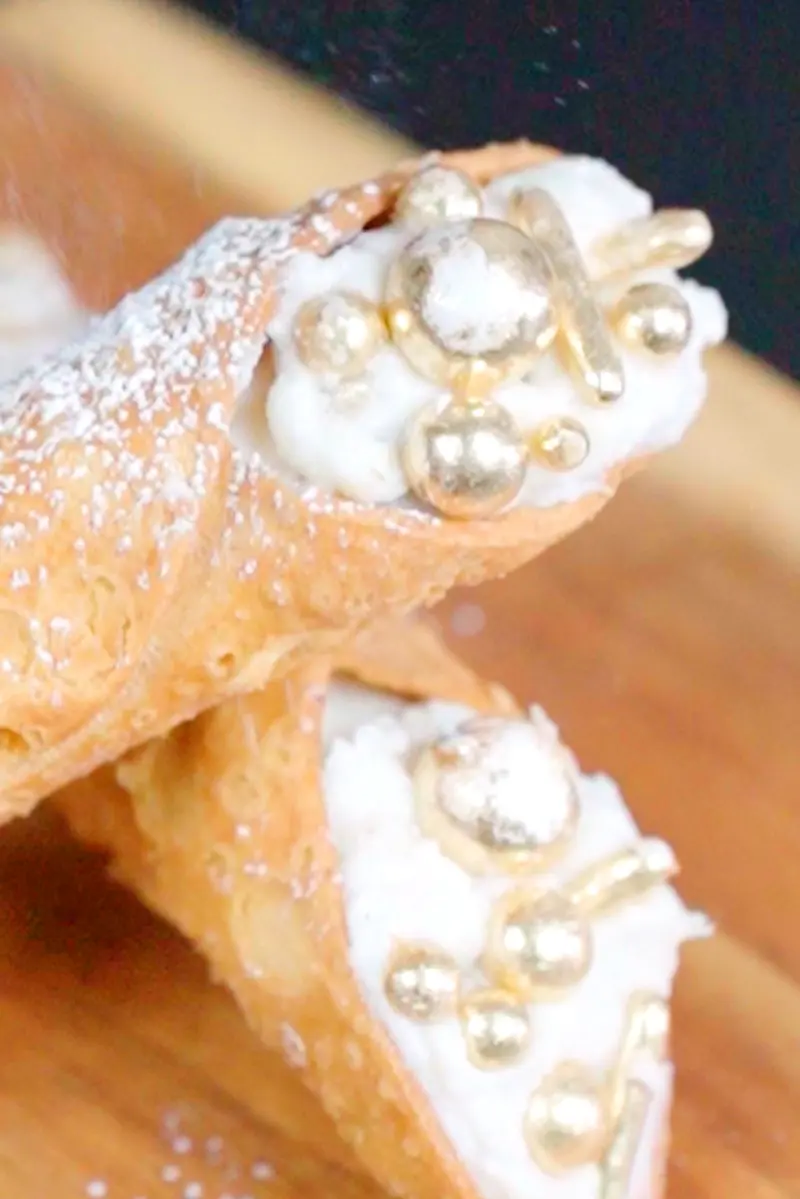 Cannoli's